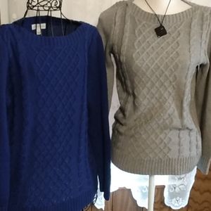 Susan Graver Blue and Gray Crew Neck Sweaters Size Small
